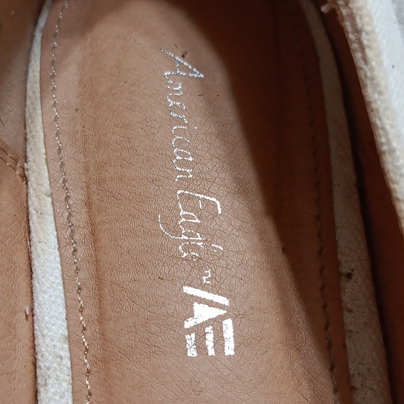 American Eagle Slip-on Cream Canvas Wedge sz. 10 W - Picture 2 of 9